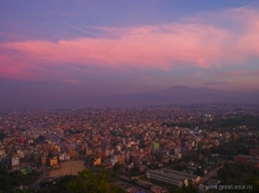 Непал. Сумерки над Катманду. Удивительный город