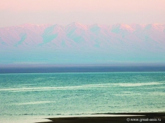 Западная монголия. Берег озера Урег-нур на закате